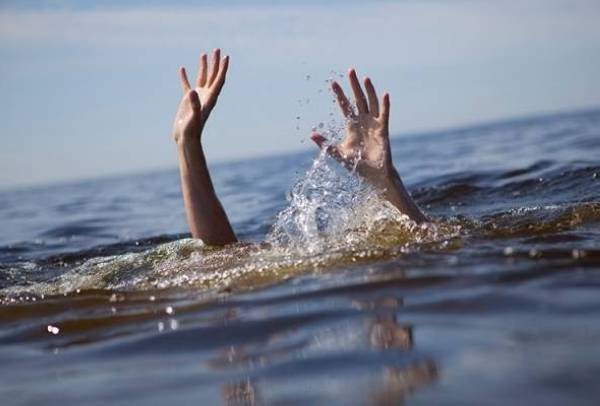 Kanak-Kanak Tiga Tahun Lemas Terjatuh Dari Rumah Bot