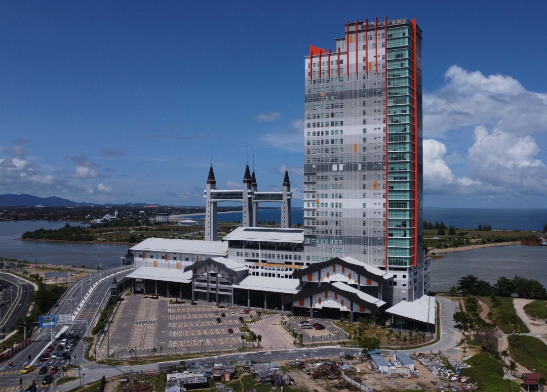 MBKT Lakukan Penebatan Semula Kabel Rosak Di Dataran Drawbridge