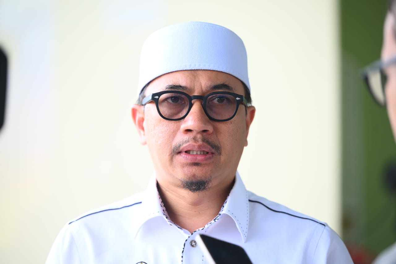 'Menteri Tak Hormat Privasi Keluarga, Tak Beretika'