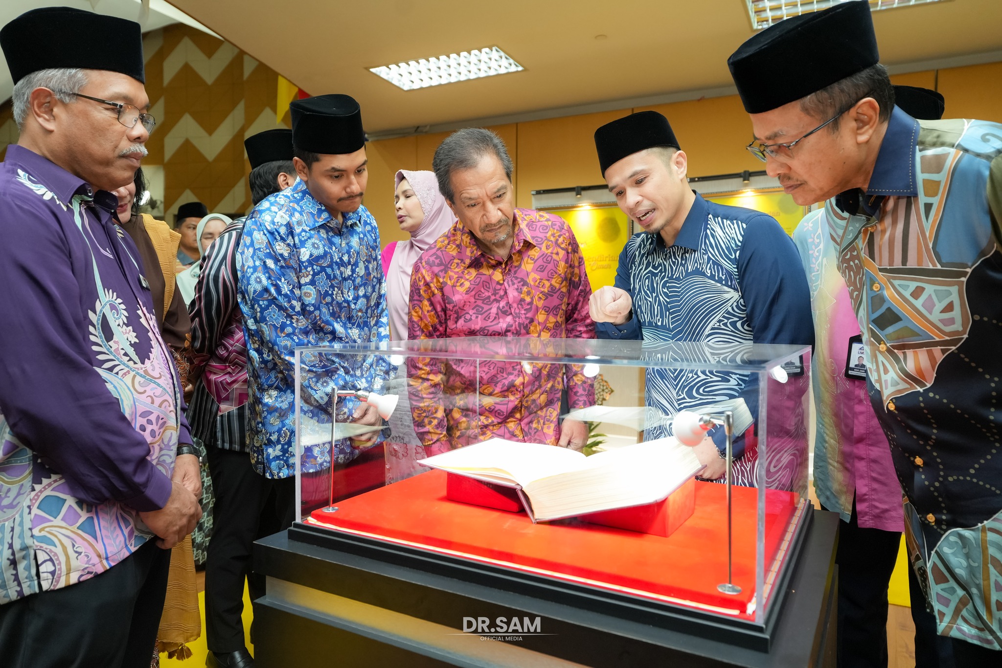 Sultan Mizan Berkenan Isytihar Surat Baginda Omar Sebagai Warisan Dunia