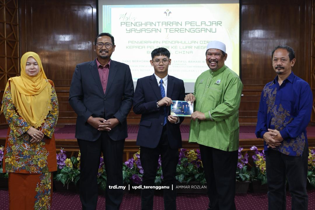 Kerajaan Terengganu Taja Empat Pelajar Lanjut Pengajian ke Beijing