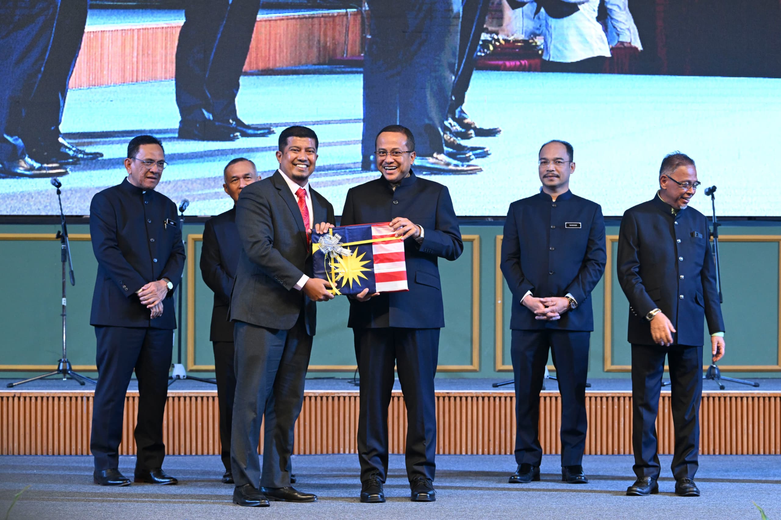 Merdeka Erti Bebas Dari Curiga - MB Terengganu