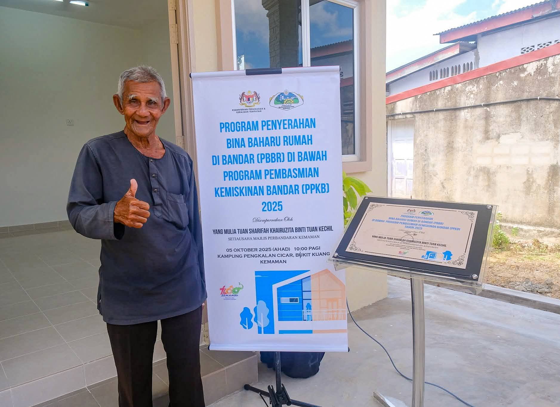 Syukur Tak Terhingga, Warga Emas Terima Rumah Baharu