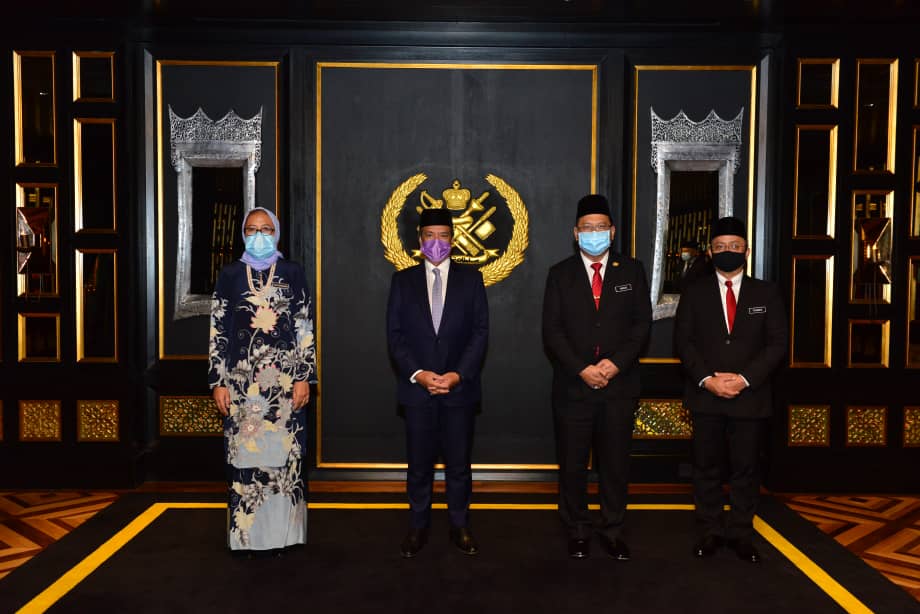 Delegasi MOSTI Mengadap Sultan Terengganu