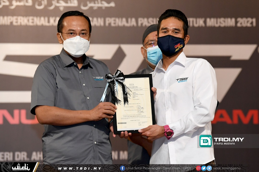 Lapan Pelumba TSG Terima Geran Tanah