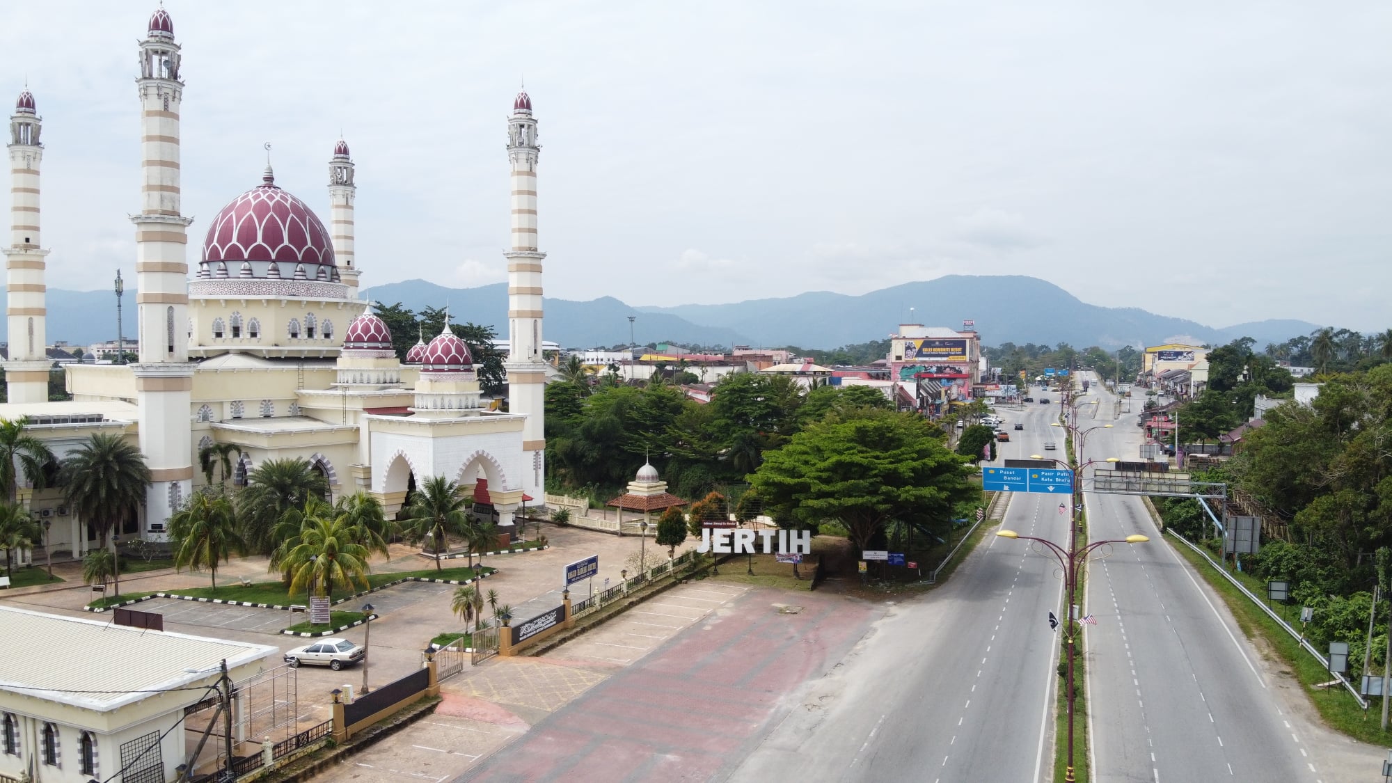 Covid-19: Bandar Jerteh Lengang