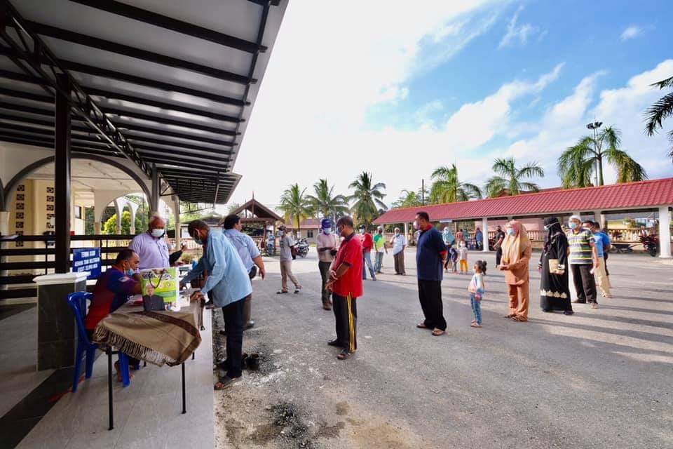 1,500 Penduduk Bukit Payong Terima Bantuan PKP