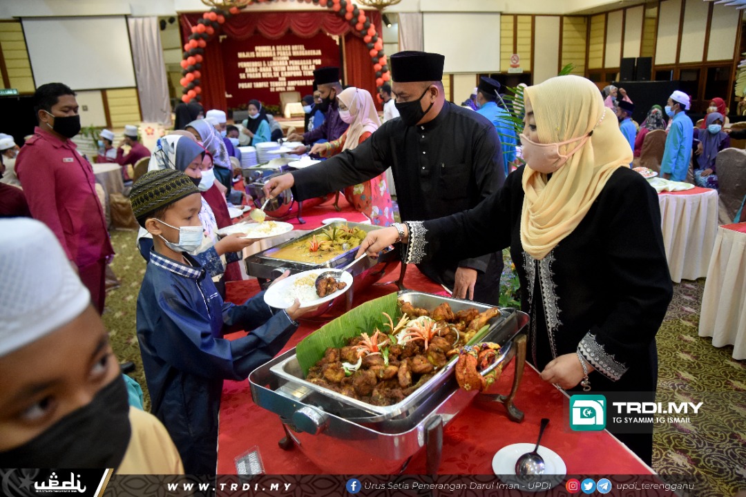 Primula Beach Hotel Ukir Senyuman Anak Yatim, Asnaf