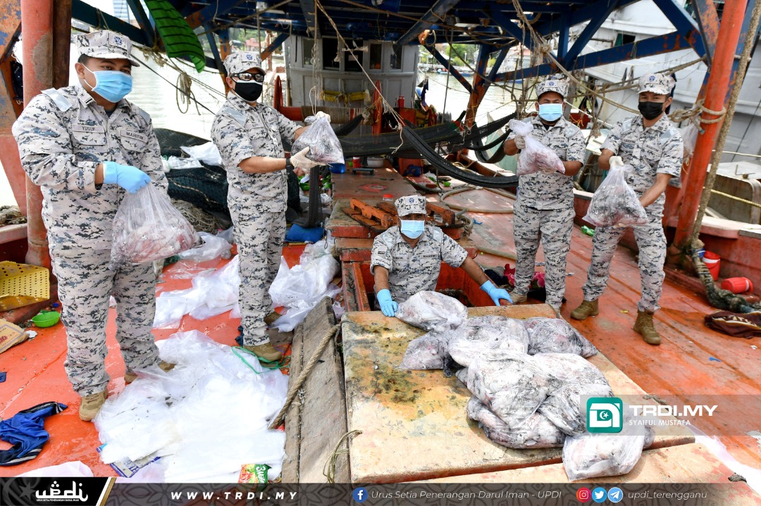 Maritim Terengganu Tahan Empat Bot, Rampas RM6 Juta
