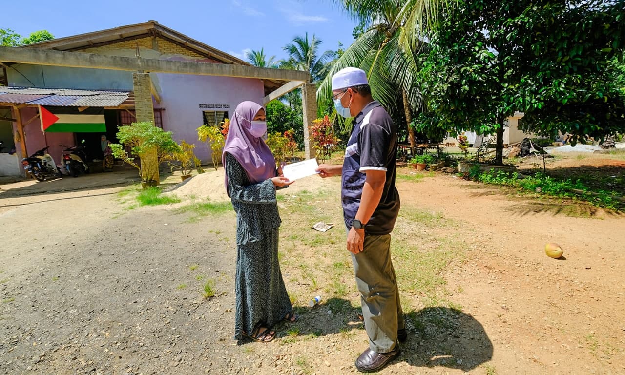 54 Pelajar Cemerlang SPM Di Jabi Terima Imbuhan
