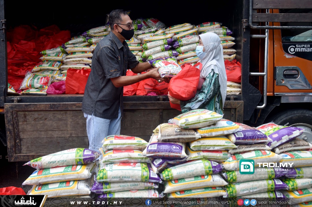 Bakul Makanan Ringankan Beban Golongan Terkesan