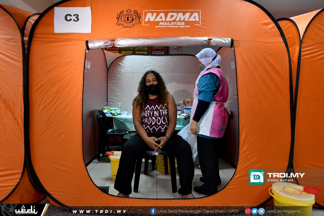 Mat 'Aquaman' Antara 517 Penggiat Pelancongan Pulau Redang Divaksin