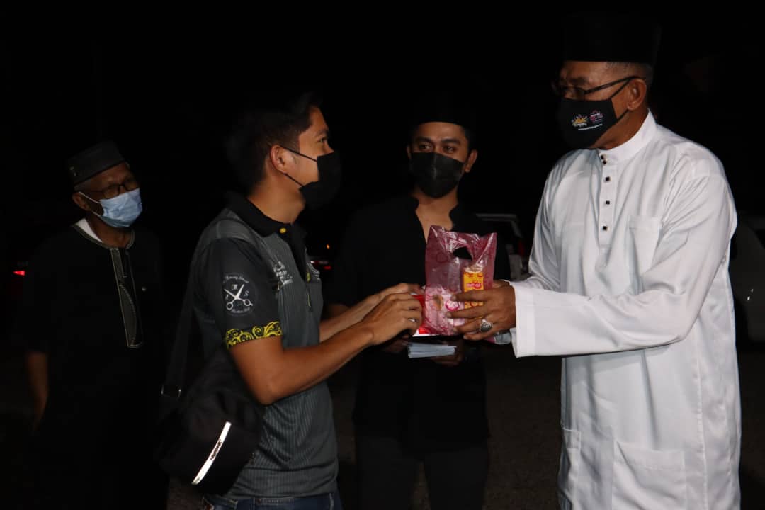 70 'Barber' Dapat Bantuan RM200