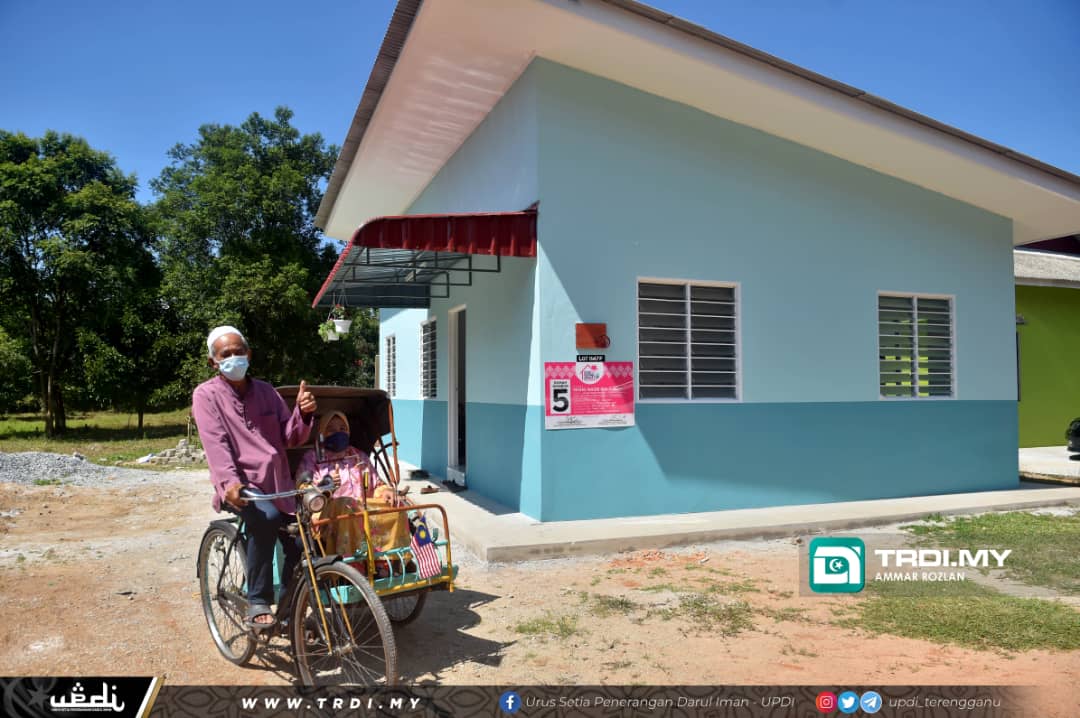 Hasrat Pengayuh Beca Miliki Rumah Sendiri Tercapai