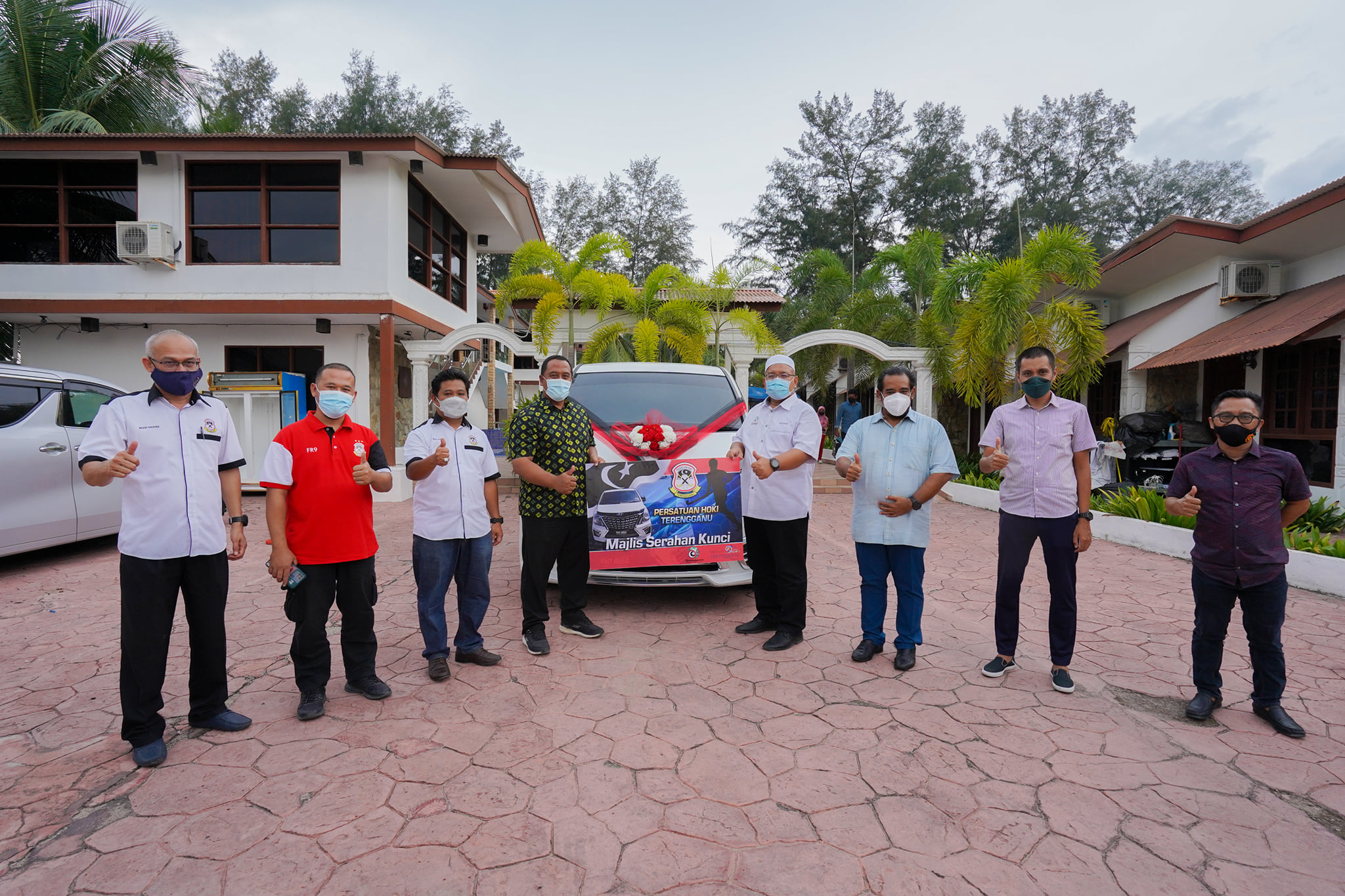 Pemain Hoki Terengganu Terima Hadiah Tanah