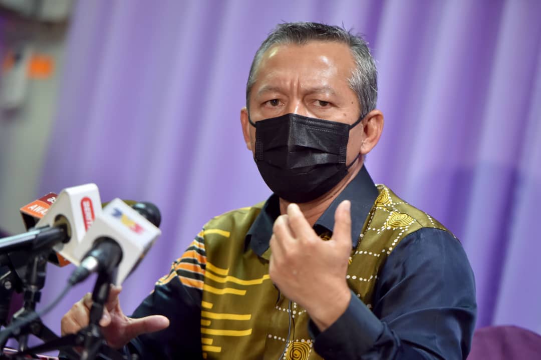 Pakai Jaket Keselamatan Sepanjang Masa Bila Berkunjung Ke Tasik Kenyir