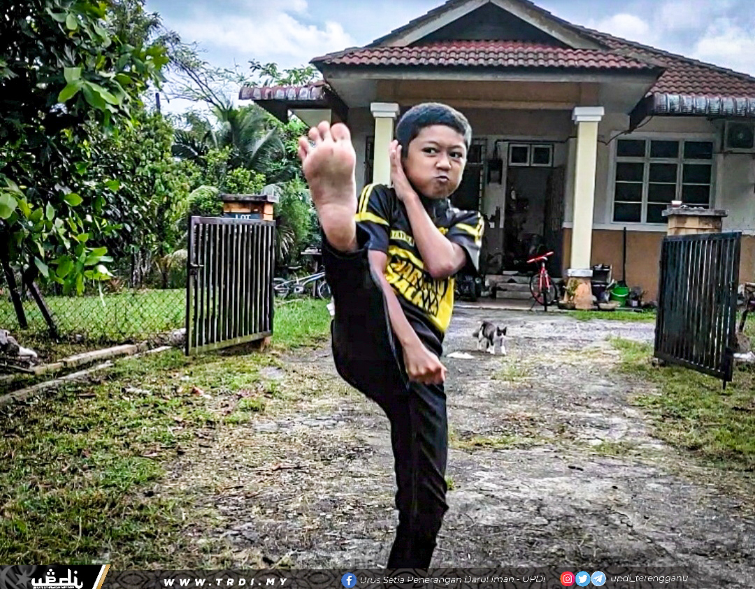 Tiga Anak Bukit Besi Juara Silat Kebangsaan