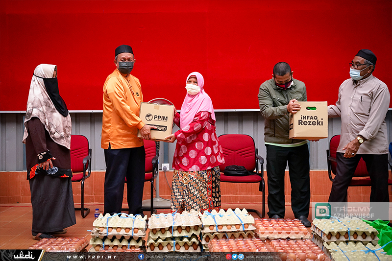 60 Penerima Bersyukur Terima Bantuan Bakul Makanan