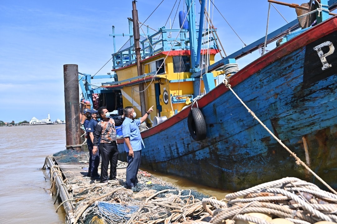 Tiga Bot Pukat Tunda Pahang Ditahan