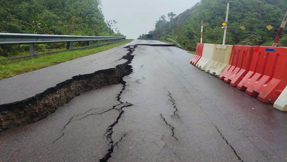 Jalan Cengal Besar Kuala Loh Seksyen 3.7 Ditutup Bermula 3 Januari