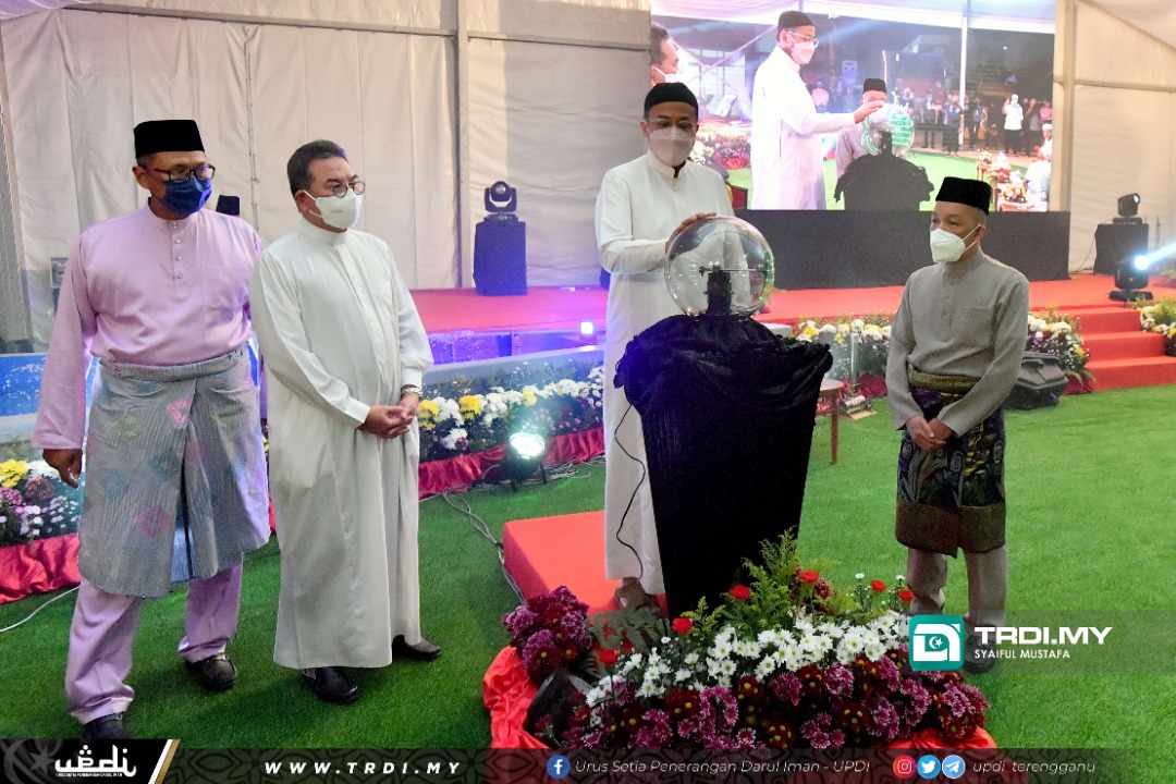 Penantian Peniaga Selama 30 Tahun Berakhir