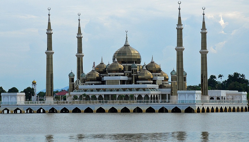 Baik Pulih Selesai, Masjid Kristal Tersedia Untuk Solat Tarawih