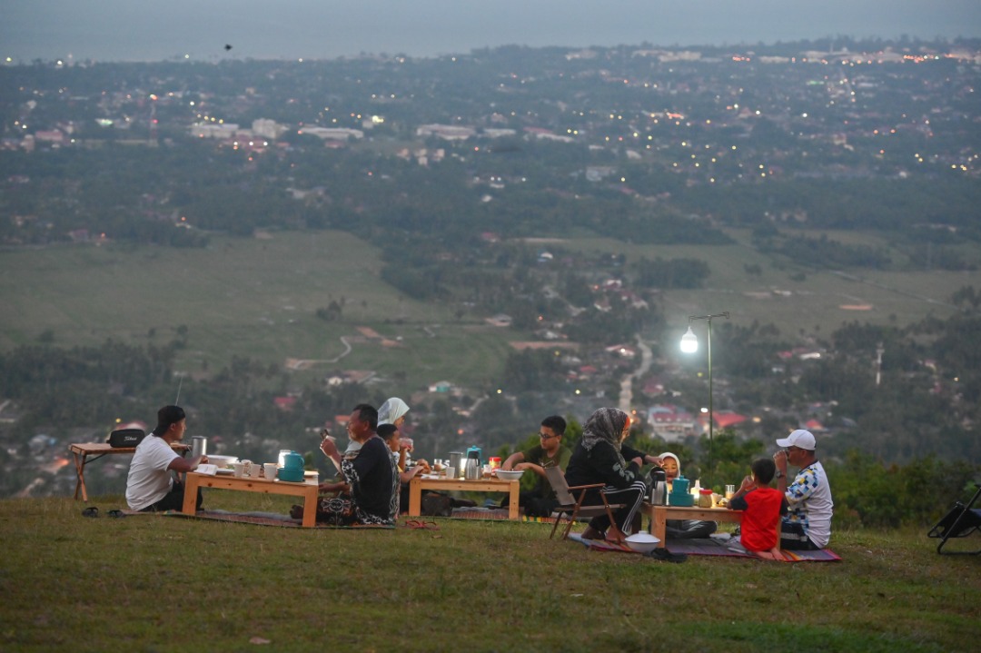 Berbuka Puasa Di Puncak Bukit Maras Jadi Pilihan Terbaharu