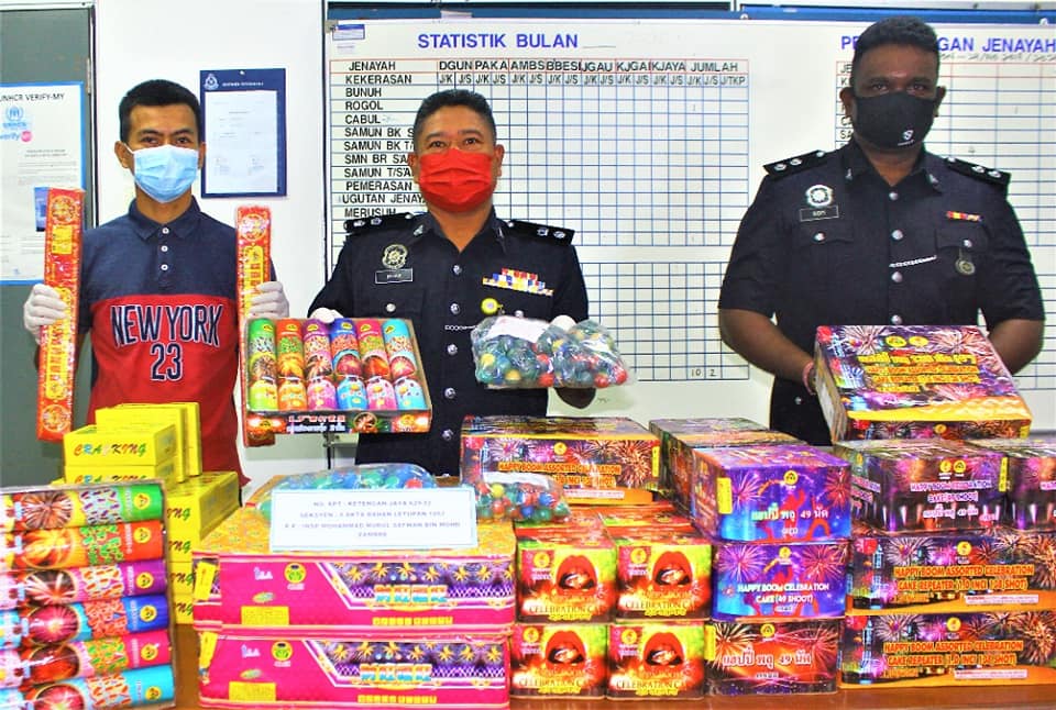 Tindakan Berani Pemandu Lori Jual Mercun Undang Padah