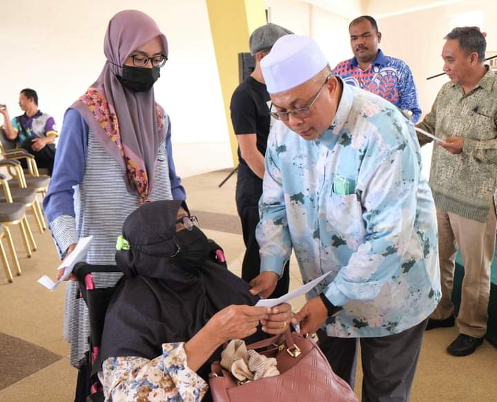 218 Peserta RTB DUN Kijal Terima Borang 5A