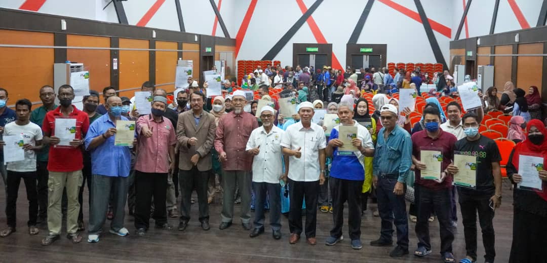 Cucu Lahir Baru Dapat Lot Rumah