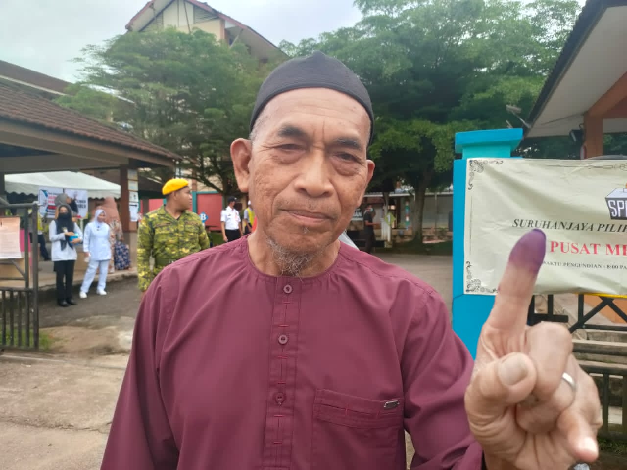 PRU15: Sempat Mengundi Sebelum Berangkat Tunaikan Umrah