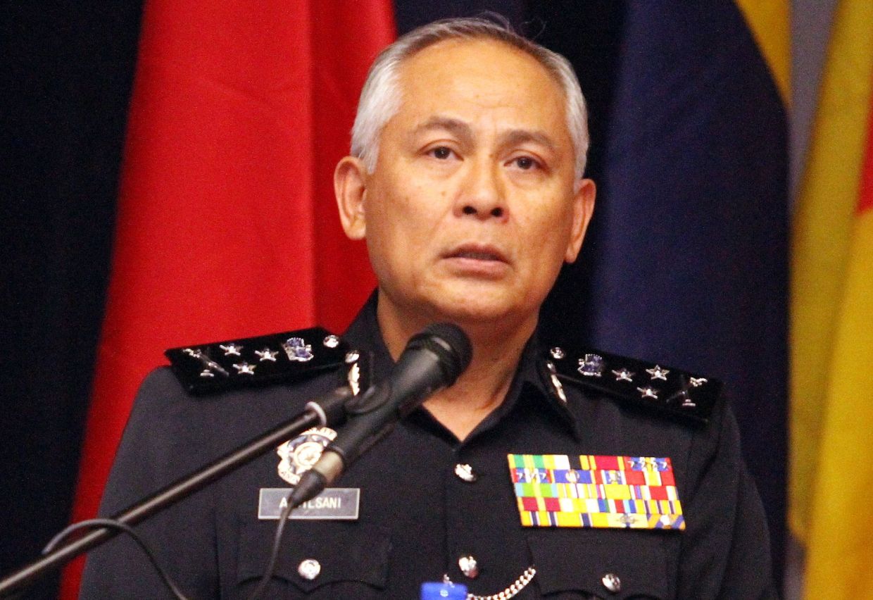 Polis Laksana Sekatan Jalan Raya Seluruh Negara