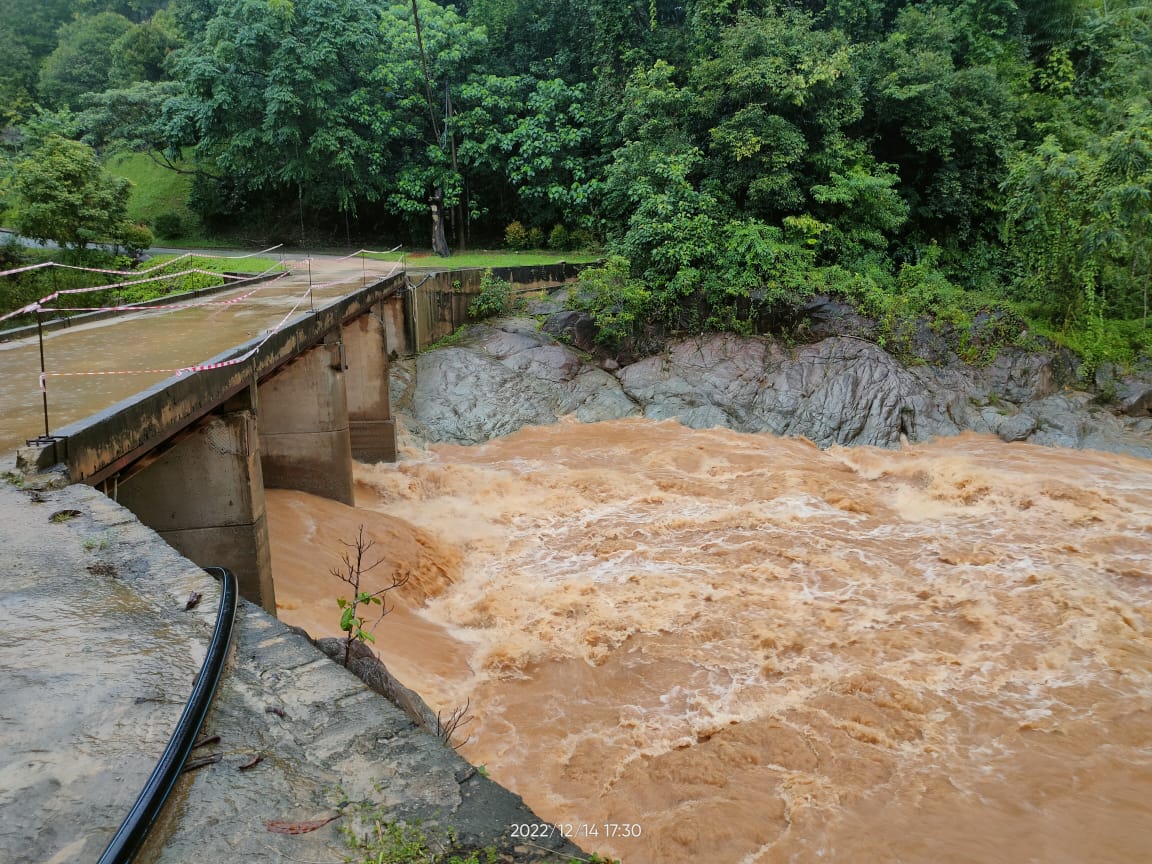 Hulu Terengganu Dilanda Banjir, Dua PPS Dibuka