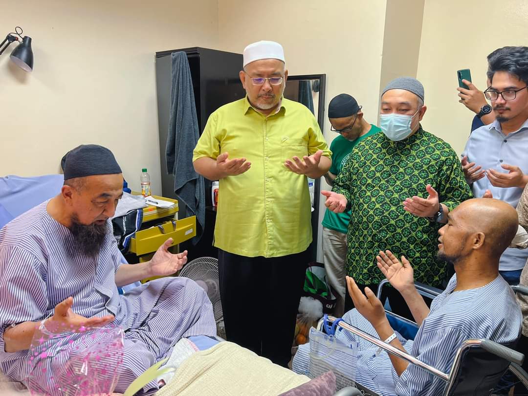 Semoga Ustaz Azhar Idrus Cepat Sembuh