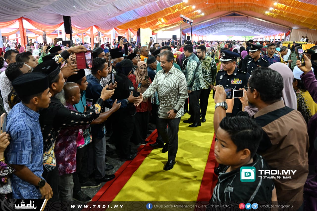 Sultan, Sultanah Berangkat Ke Jamuan Teh Bersama Rakyat Hulu Terengganu
