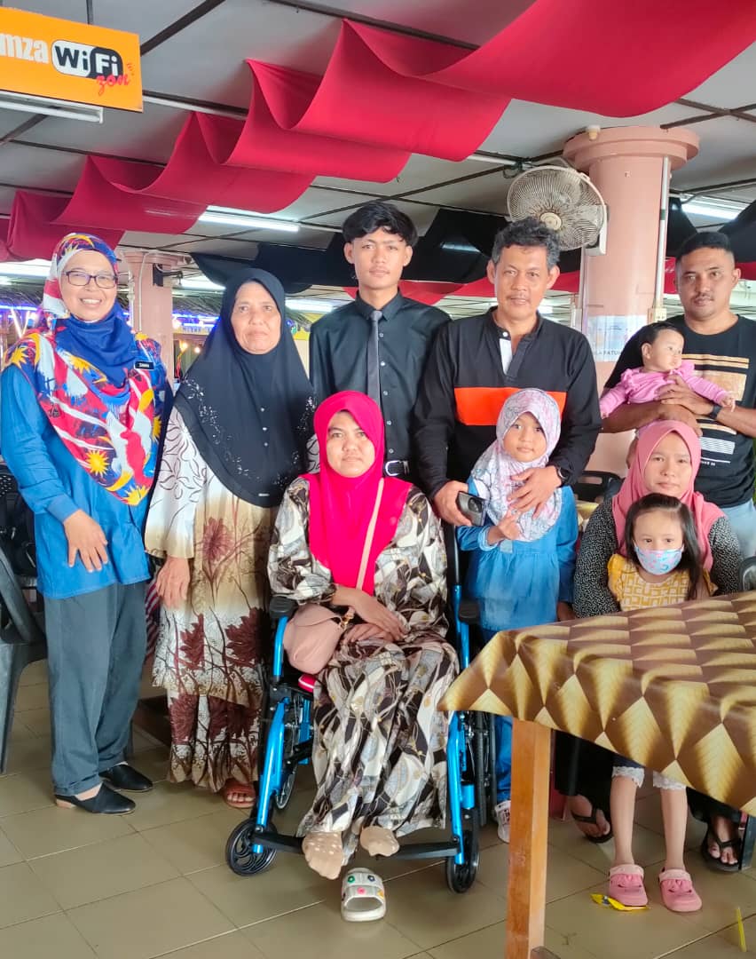 Uzur Tidak Halang Ibu Temani Anak Daftar Belajar