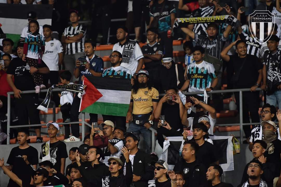 Terengganu FC Seru Penyokong Angkat Bendera Palestin
