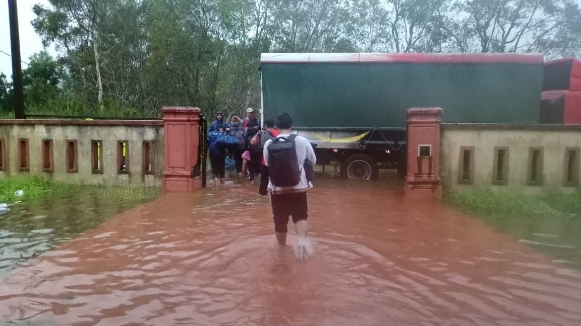 UniSZA Pindahkan Pelajar Yang Terlibat Banjir ke Asrama