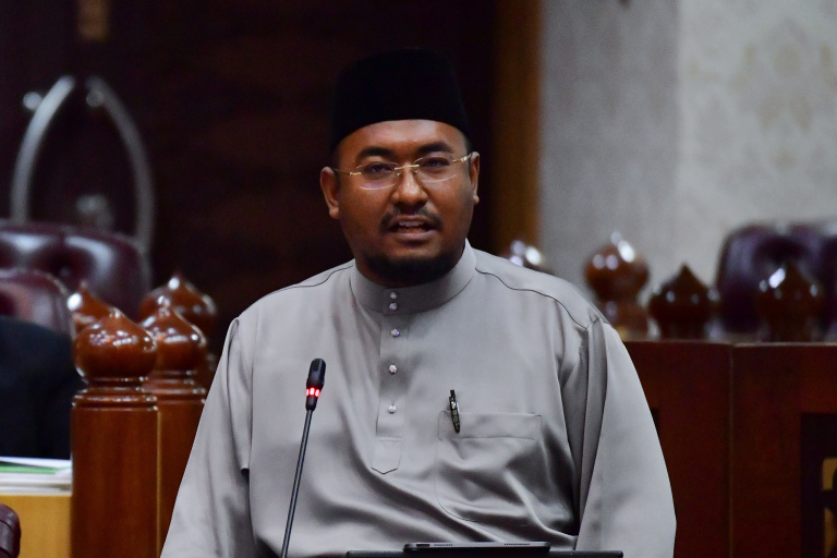 Pembawaan Politik Kuno Pecah Belah Masyarakat