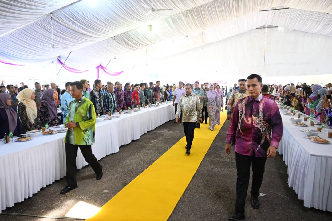 Hampir 3,000 Rakyat Marang Meriahkan Jamuan Teh Sultan Mizan