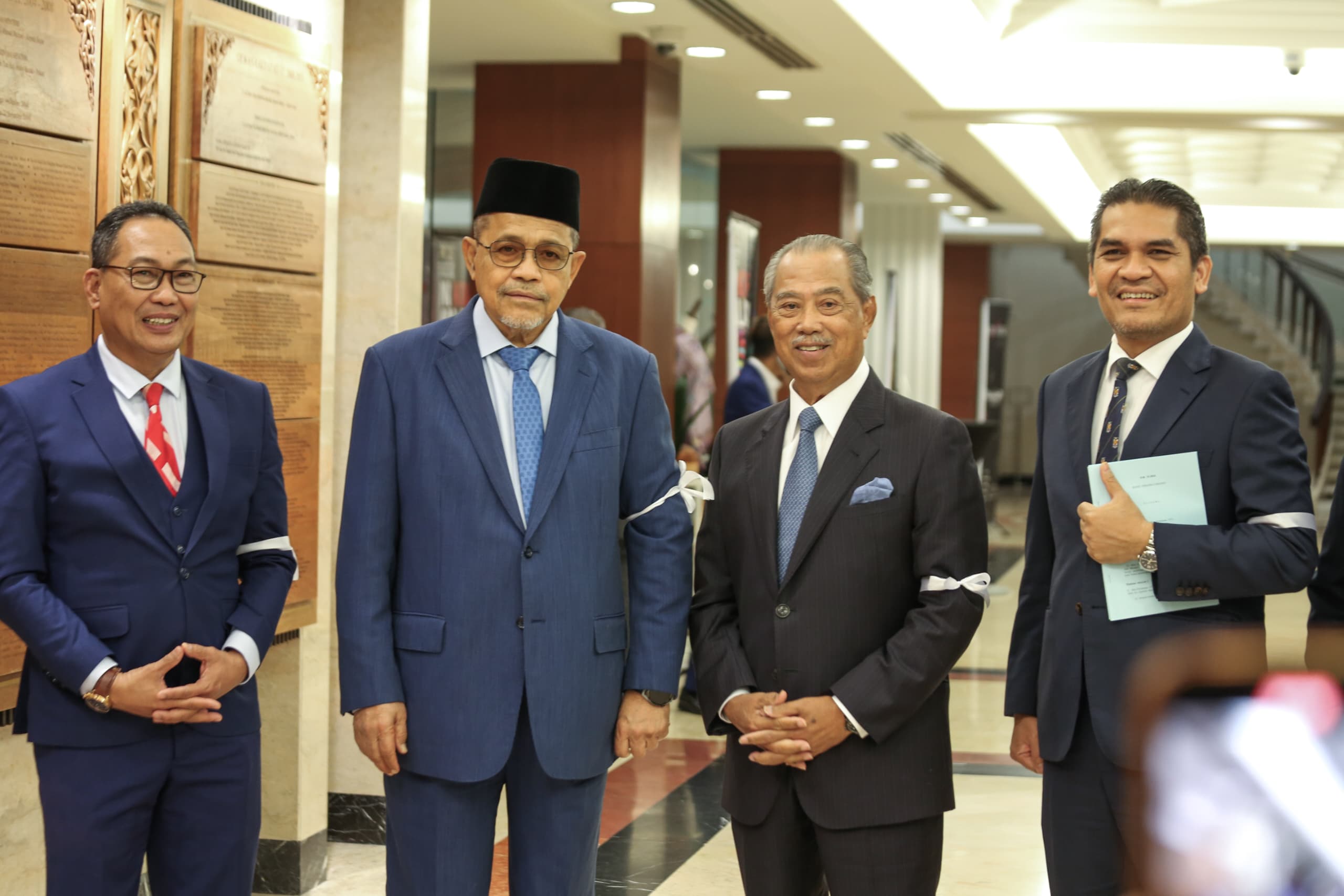 Riben Putih Tanda Protes