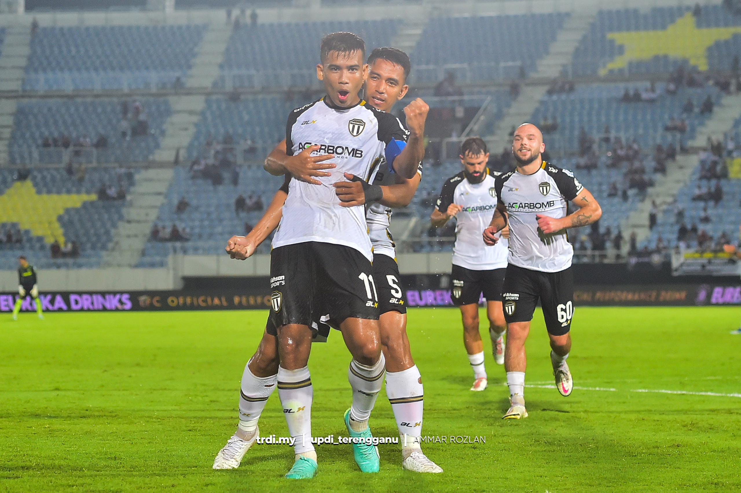 Terengganu 'Berpeluh' Kutip Tiga Mata