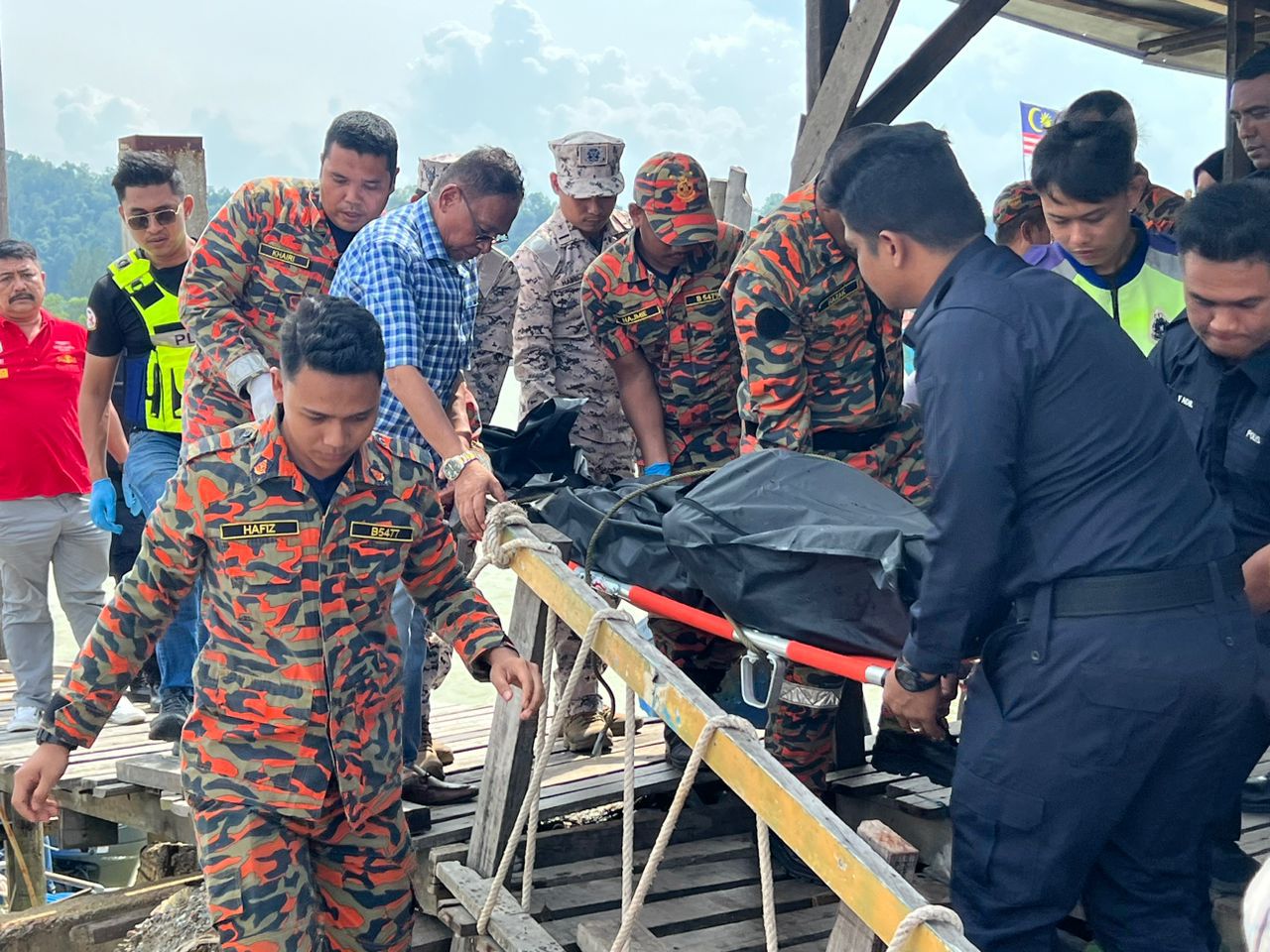 Nahas Bot Karam, Kerajaan Negeri Hulur Bantuan