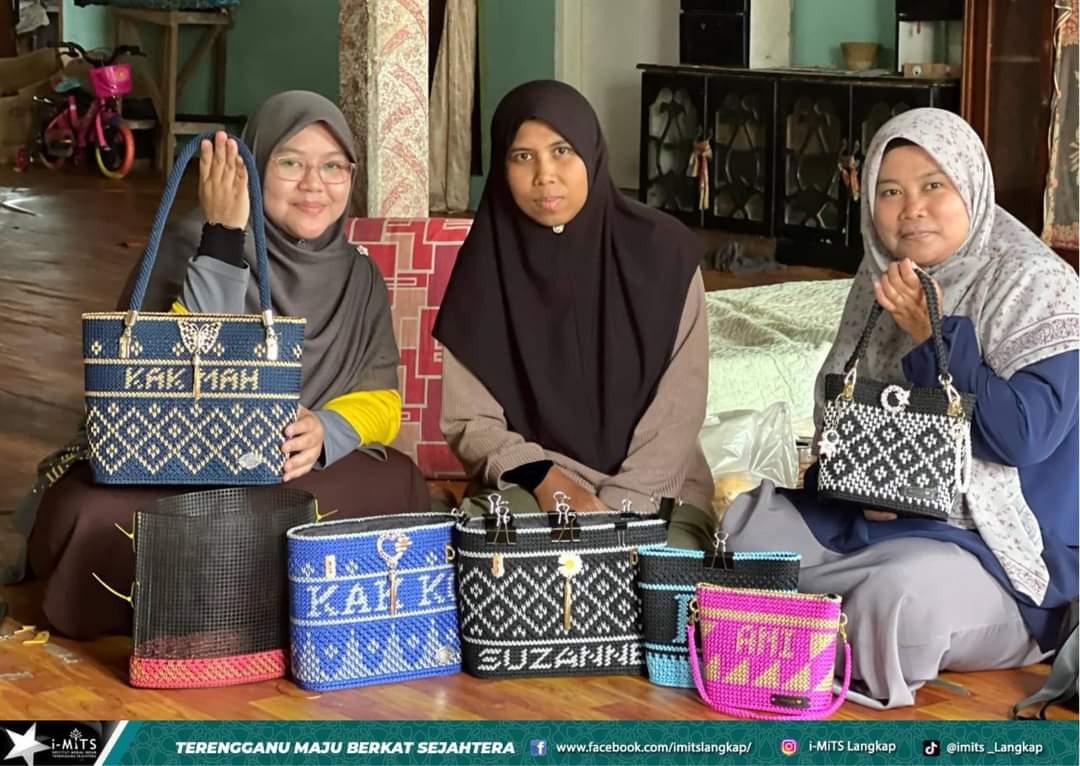 Hasil Kraf Kait Beg Jana Pendapatan Suri Rumah