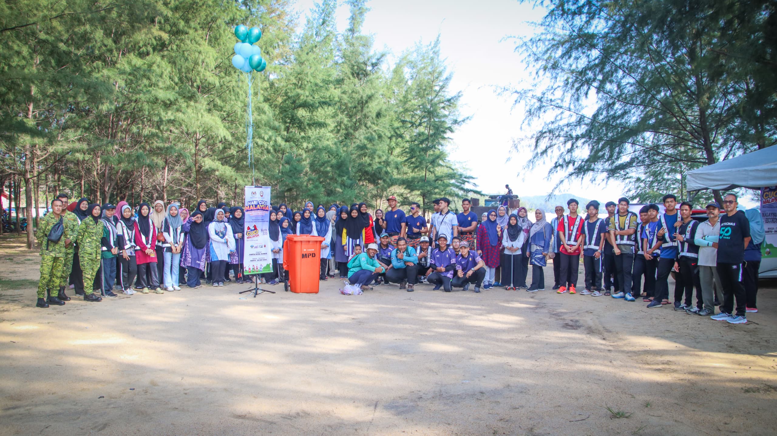 MPD Anjur Program Bersih Pantai di Dungun