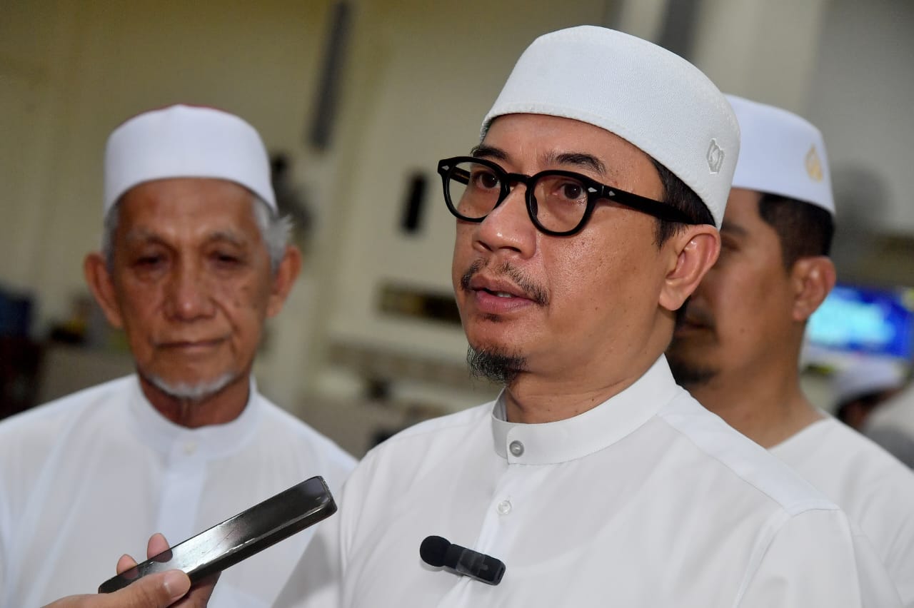 Hukuman Sebat Di Luar Penjara, Terengganu Menunaikan Kewajipan