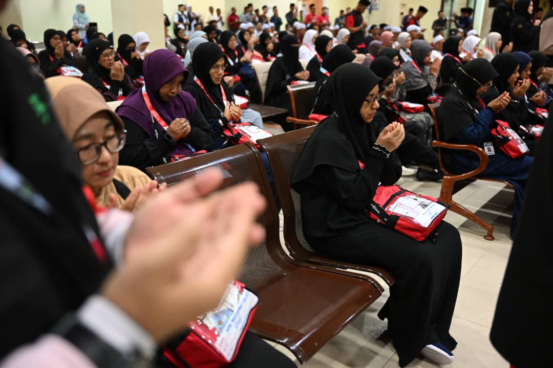 Sultan Mizan Minta Jemaah Haji Berdoa Agar Terengganu Terus Diberkati