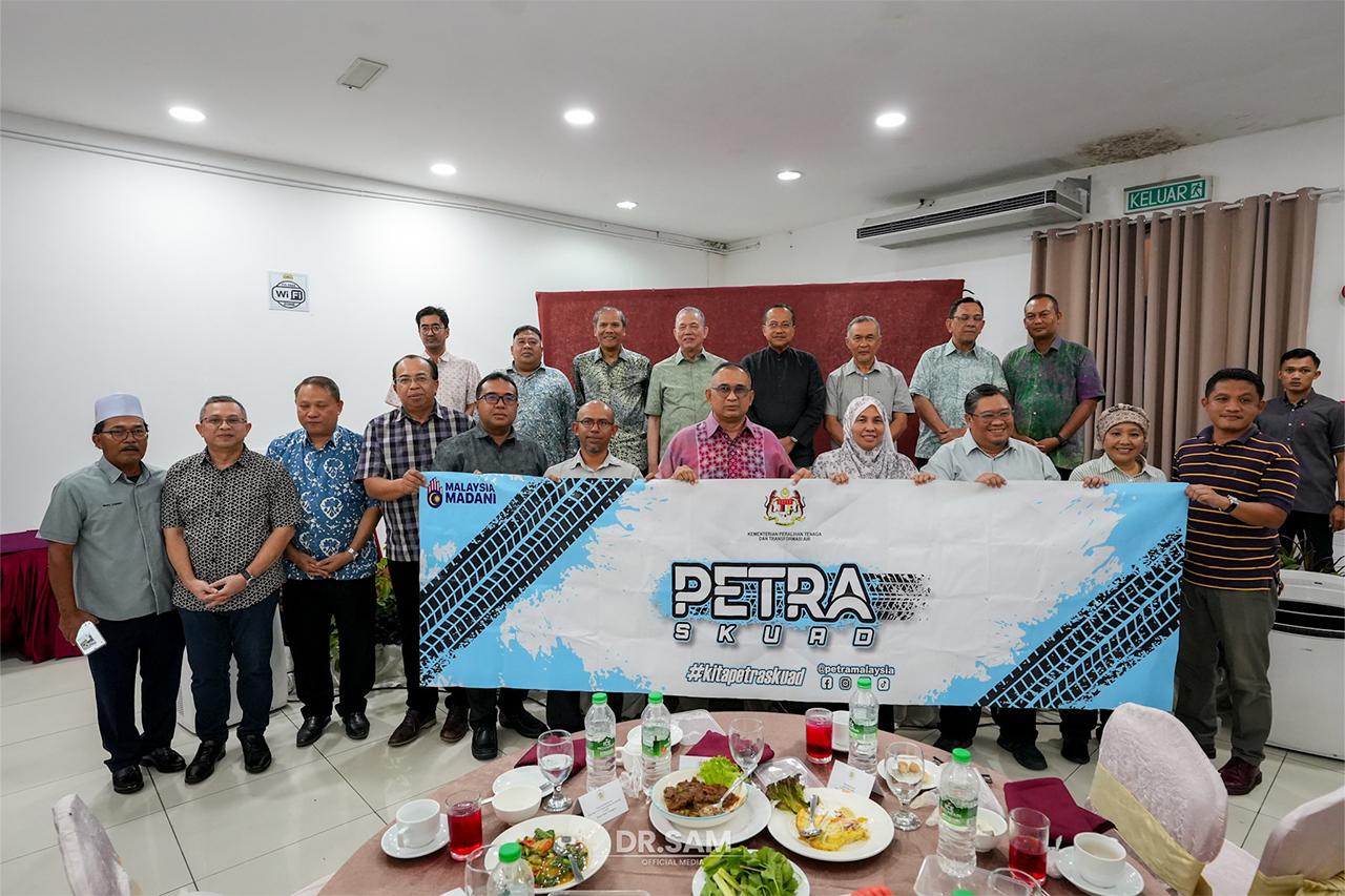 PETRA Tinjau Kelancaran Projek Air dan Tenaga di Terengganu