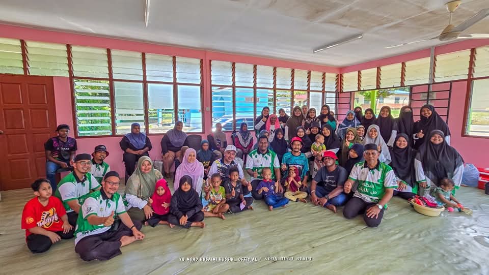 Santuni Orang Asli Kuala Sayap