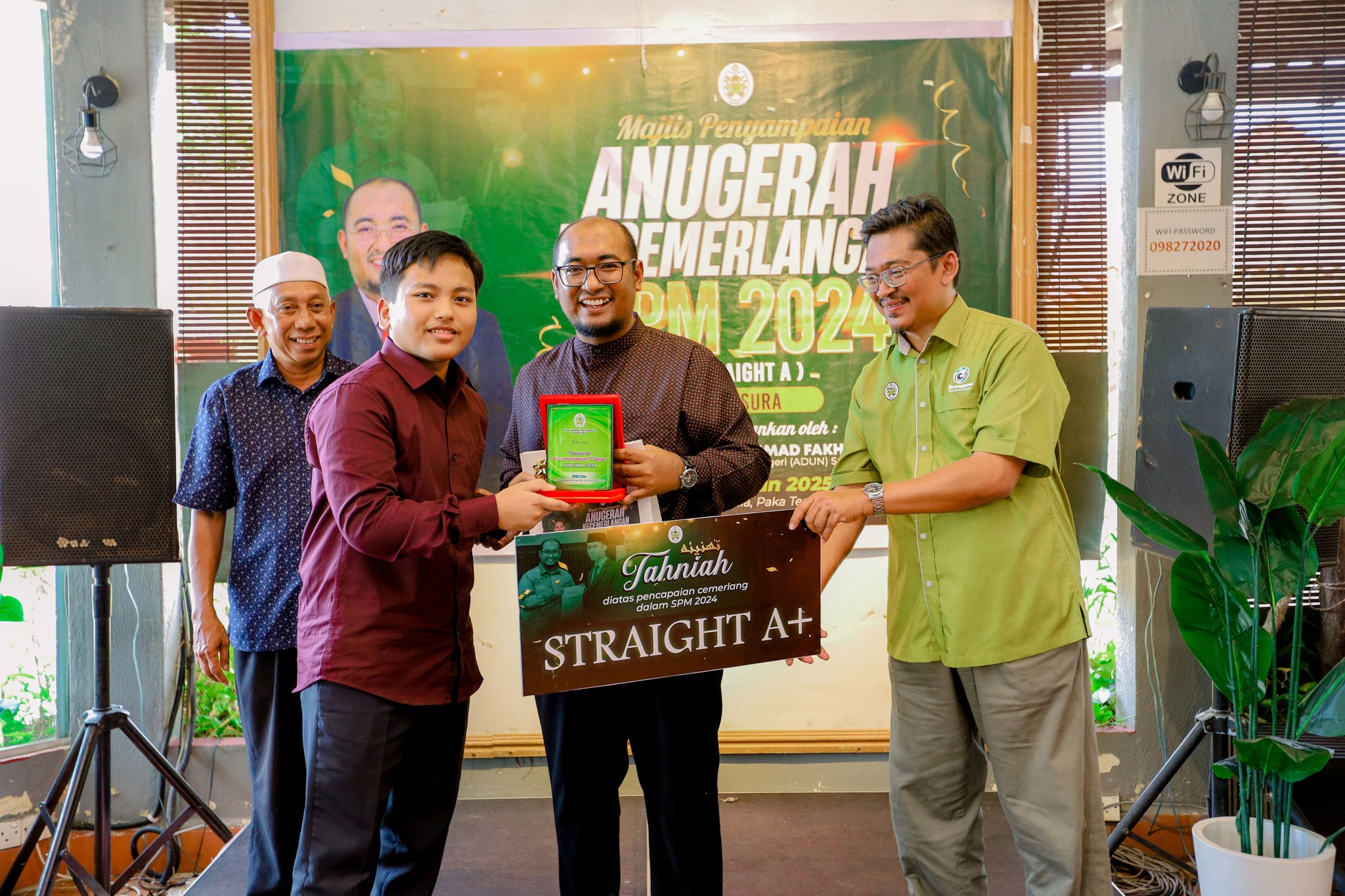 47 Pelajar 'Straight' A SPM DUN Sura Dirai